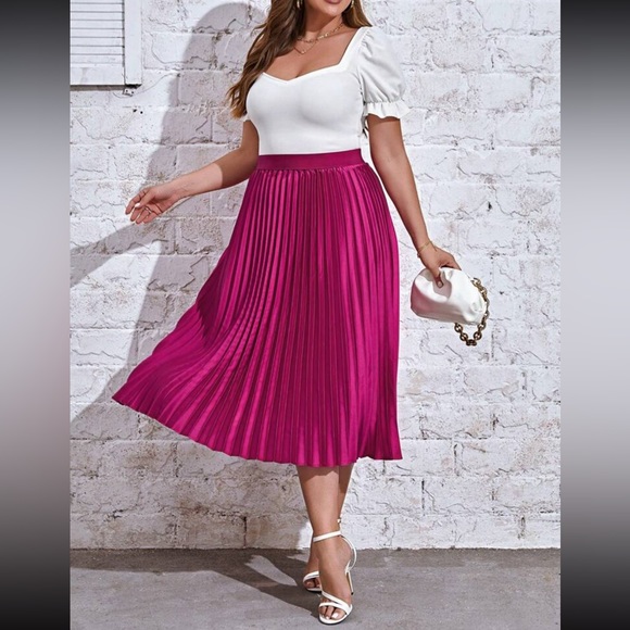 Luxe pleated midi skirt - Picture 9 of 12